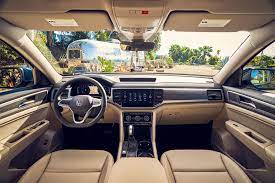 Illuminate your path with the available advanced led headlights. 2021 Volkswagen Atlas Suv Gets Sleeker Looks More Tech Roadshow
