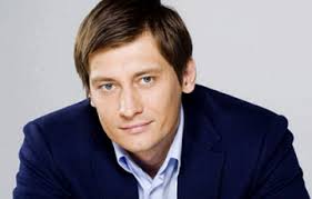 У бывшего депутата госдумы дмитрия гудкова и его соратников виталия венедиктова и александра соловьева проходят обыски. Dmitrij Gudkov Posadiv Navalnogo Vlast Tolkaet Lyudej Na Radikalnyj Protest Hartiya 97 Novosti Belarusi Belorusskie Novosti Novosti Belorussii Respublika Belarus Minsk