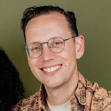 How to Keep Your Cat Safe During the Holidays · Kinship