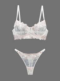 комплекти нижньої білизни