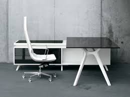 Eckschreibtisch schwarz weiß, bildquelle : Frezza Dr Executive Schreibtisch Mit Sideboard Weiss Und Glasplatte Schwarz Eckschreibtische Arbeitsplatz Burotische Alle Buromobel 4bueromoebel De