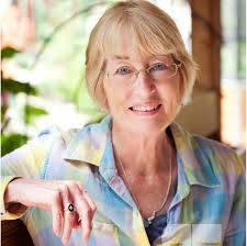 It's not often you meet people who love animals just as much as you do  but.... it happened! Julie and Gary have the best group of pups and the  most beautiful bird!