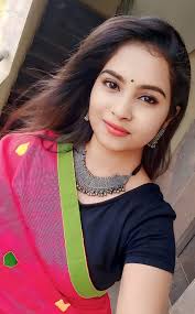 📸 MEET THE FINALIST: Nathan Moy 🧶 Highlights from his collection, 'FLUX':  💚 Reconstructed windbreakers lined with deadstock polyester and factory  surplus zippers 💚 Modular elements including detachable pocket bags and  adjustable