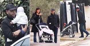 Chi è mariangela eboli, la moglie del celebre attore comico italiano, checco zalone, e madre di due figlie, gaia e greta. Parla Checco Zalone Cosi Ho Conosciuto La Mia Non Moglie Mariangela L Intervista E Tutta Da Ridere Gossip