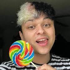 Latisha Craft's Instagram, Twitter & Facebook