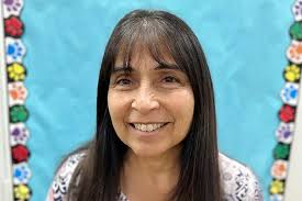 Retiring Employees Served for 57 Centuries