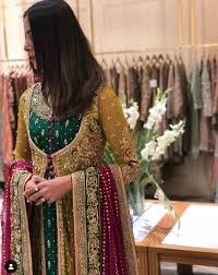 Dark Green And Maroon Gold In 2020 Bridal Dresses 2017 Pakistani Designer Party Wear Dresses Latest Pakistani Dresses