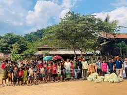 THILOGI của ông Trần Bá Dương đã vận chuyển lô hàng viện trợ ...