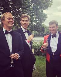 Die beiden ehemaligen konkurrentinnen sind jetzt ein paar. The Cousins Archduke Alexander Of Austria Fourth Child And Youngest Son Of Princess Marie Astrid Of Luxembourg And Archduke Ca Luxembourg Archduke Three Kids