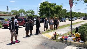 Immigrant who lived off welfare dies in england. Xxxtentacion Death Deputies Hunt For Suspects Rappers Deny Shooting