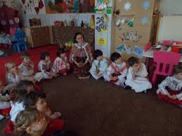 La acest curs se pot înscrie până la data de 1 septembrie şi în limita locurilor disponibile cadre didactice care doresc să lucreze în această alternativă educaţională. Alternativa Step By Step Gradinita Nr 1 Targovistegradinita Nr 1 Targoviste