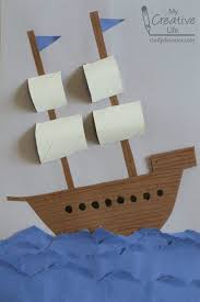 Paper Ship Craft Great For Columbus Day Or As A Mayflower In November Kinderbasteleien Bastelarbeiten Aus Papier Und Pappe Tonpapier