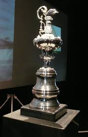 Svenska cupen startades för första gången 1941, och har sedan dess med ett par kortare avbrott vinnaren av svenska cupen tilldelas förutom äran och pokal en liten slant pengar plus en biljett till. Cup Wikipedia