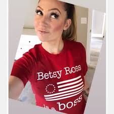 Kelli Lovett (@kelkupcake)