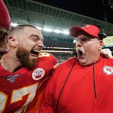Travis kelce is a major weapon for the chiefs, despite his injured knee. Travis Kelce Tkelce Twitter