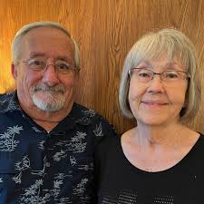 Does the Nikon Z50 II have internal storage?