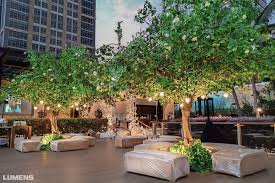 Wedding Reception At Grand Hyatt Hotel Jakarta Decoration By Stupa Caspea Organized By Kiki Wo Lighting By Hyatt Hotels Wedding Ambiance Wedding Lights