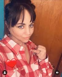 Becky Blade's Instagram, Twitter & Facebook