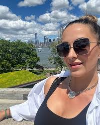 Ana Vogler's Instagram, Twitter & Facebook