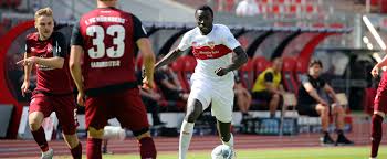 Silas wamangituka has been arguably one of the most surprising discoveries in all of european football this year. Vfb Stuttgart Silas Wamangituka Klagt Uber Knieprobleme