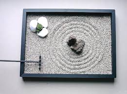Miniatur mini tisch zen garden kits meditation sand zen garden tools diy rock zen garden rechen sets zappeln spi miniatur zengarten tabletop zen garten mini. Ein Zen Garten Fur Daheim Mymonk De