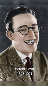 #Remembering #HaroldLloyd #SilentFilm #Clock #Reloj #CharlesChaplin  #Chaplin #DouglasFairbanks #MildredDavies Harold Clayton Lloyd Sr. (April  20, 1893