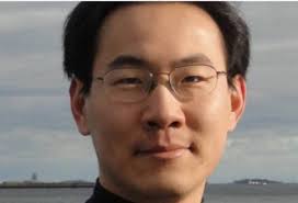 华裔教授隐瞒1件事被判37月刑期重罚近400万_无忧资讯