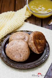 Pfalzer Vollkorn Dampfnudeln Mit Salzkruste Jetzt Lassen Wir Es Krachen Madam Rote Rube Die Landkuche Dampfnudeln Dampfnudeln Rezept Lebensmittel Essen