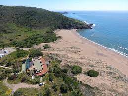 Jun 25, 2021 · porto alabe vive sereno dopo due palii vinti, i contradaioli vanno fino al paese che porta il suo nome, a sud di alghero, per fare la foto ricordo. Vista Dall Alto Di Porto Alabe Con Il Lidolando E Sullo Sfondo La Torre Di Columbargia Foto Di Lidolando Sardegna Tripadvisor