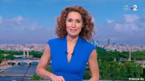 From wikimedia commons, the free media repository. The Blue Dress Of Marie Sophie Lacarrau In The Journal De 13h De France 2 08 02 2018 Spotern