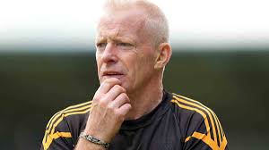 Galway canter to easy win