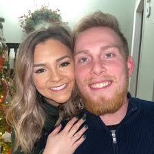 Taylor Hannon's Instagram, Twitter & Facebook