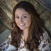 Samantha Hipp's Instagram, Twitter & Facebook