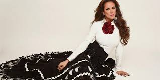 Y claro, escuche musica online 2021! Edith Marquez I Always Dreamed Of Singing In A Julio Cesar Chavez Fight Paudal