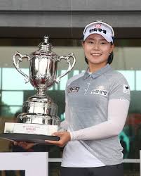 Rookie Lim Hee-jeong defeats Kim Ji-hyun in playoff