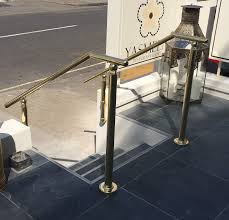 Choose a classic brass stair rail bracket or an intricately designed iron bracket for an elegant, regal touch. Citadel Brass Handrail And Balustrade System Sg System Products