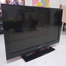 Maybe you would like to learn more about one of these? Samsung 40 Led Tv Older Model Tv Home Appliances Tv Entertainment Tv On Carousell