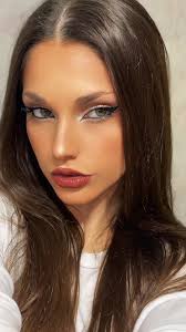 Me gusto el makeup :)