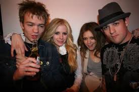 Avril lavigne boyfriends list (dating history). Avril Lavigne And Deryck Whibley Dating Gossip News Photos