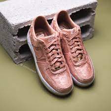 Upon reaching the end, players will receive mgp commensurate with their rank and score. Clot Und Nike Arbeiten An Einem Seiden Air Force 1 Low Grailify