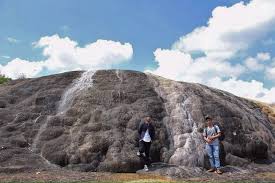 Rute danau quarry rumpin bogor bisa dilalui melalui simpang tiga semplak atau pasar parung menuju ke arah kecamatan rumpin. Danau Quarry Jayamix Bogor Traveling Danau Quarry Eks Jayamix Rumpin Wisata Danau Di Pertama Kalinya Menuju Danau Rumpin Perjalan Serasa Panas Karena Kami Berangkat Ambil Jalur Menuju Kyukita