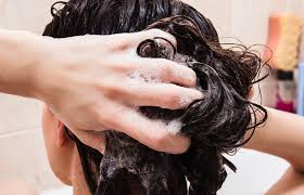 شطف الشعر بالماء الساخن أم البارد ماهو الأفضل طبخ