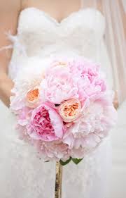 Wedding bouquets for a bride can include a variety of shapes, sizes, and styles. A Cheaper Way To Floral Chic Single Bloom Bouquets Onefabday Com
