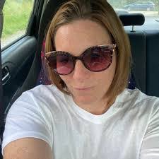 Mary Decarlo's Instagram, Twitter & Facebook