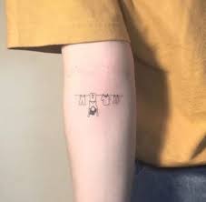 13 Pequenos Tatuajes Que Prueban Que Las Cosas Sutiles Son Las Mas Poderosas Minimalist Tattoo Tiny Tattoos Small Tattoos