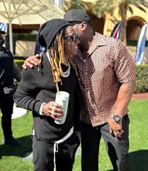 What You Think 50 Telling Weezy? 🤔🔥 • @liltunechi @50cent @thisis50  @youngmoney #lilwayne #50cent #youngmoney #gunit #explore