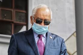 Dear members of the kuala lumpur bar, we have received a notification dated 25 june 2019 from administrative assistant of the general administration & file unit of the kuala lumpur courts regarding the above matter. Najib Fails In Bid To Delay Paying Rm1 69b In Tax As Court Rules All Taxpayers Are Equal Before The Law Maju Saham