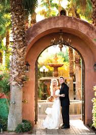 Boojum Tree S Hidden Gardens Have A Touch Of Tuscan Architecture A Nice Mix Phoenix Wedding Venue Arizona Wedding Venues Phoenix Wedding