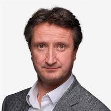 Dirk Logan's Instagram, Twitter & Facebook