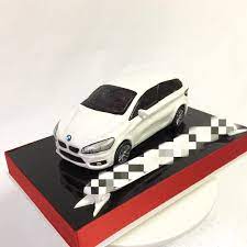 bmw218i 車型ケーキ bmw bmw218i carcake bmwcake whitecar compactcar germancar 車ケーキ ビーエム ドイツ車 torte gateau c decorative tray instagram posts cake